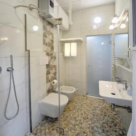 L Skanderbeg Square Aparthotel